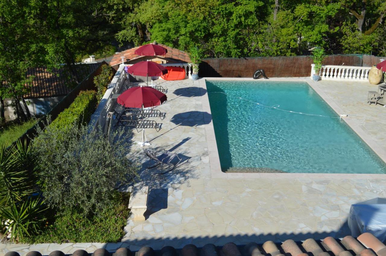 Villa Jalna Chambre, Suites Et Appartement Roquefort-les-Pins Exterior foto