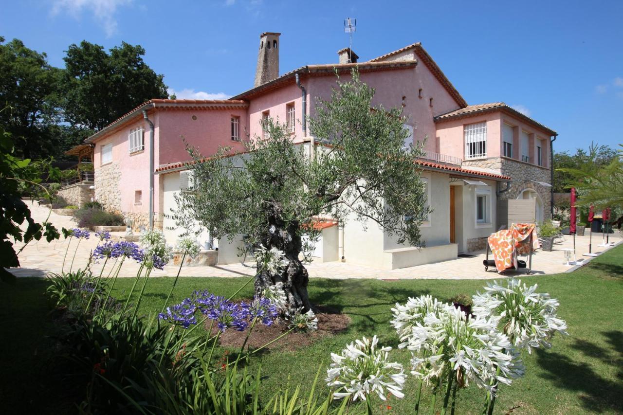 Villa Jalna Chambre, Suites Et Appartement Roquefort-les-Pins Exterior foto