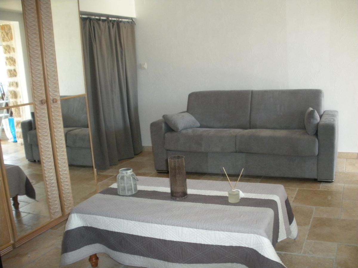 Villa Jalna Chambre, Suites Et Appartement Roquefort-les-Pins Exterior foto