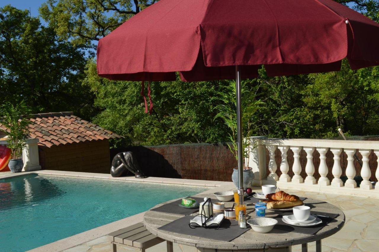Villa Jalna Chambre, Suites Et Appartement Roquefort-les-Pins Exterior foto